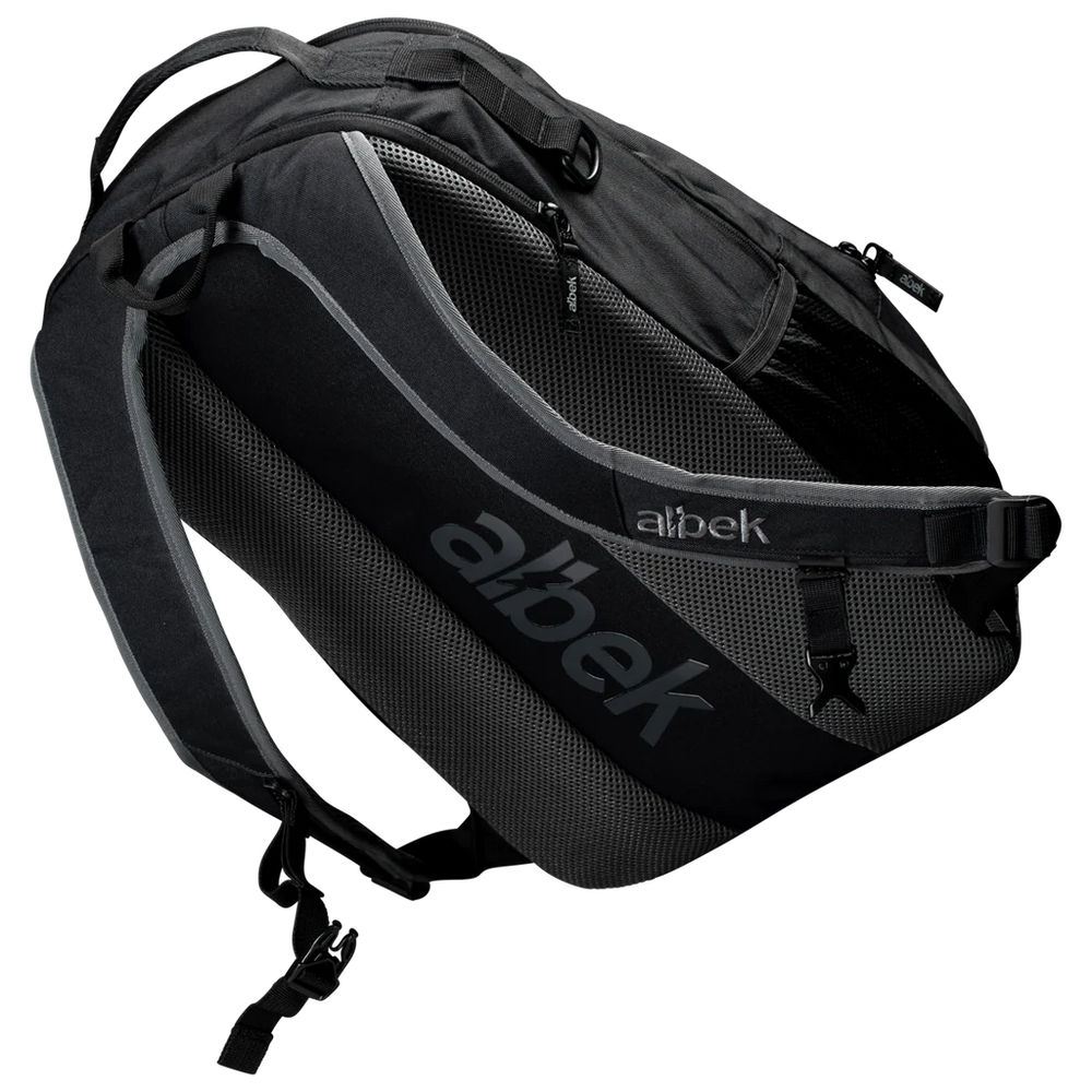 ALBEK Backpack Whitebridge Covert Black - Sticky Bottle